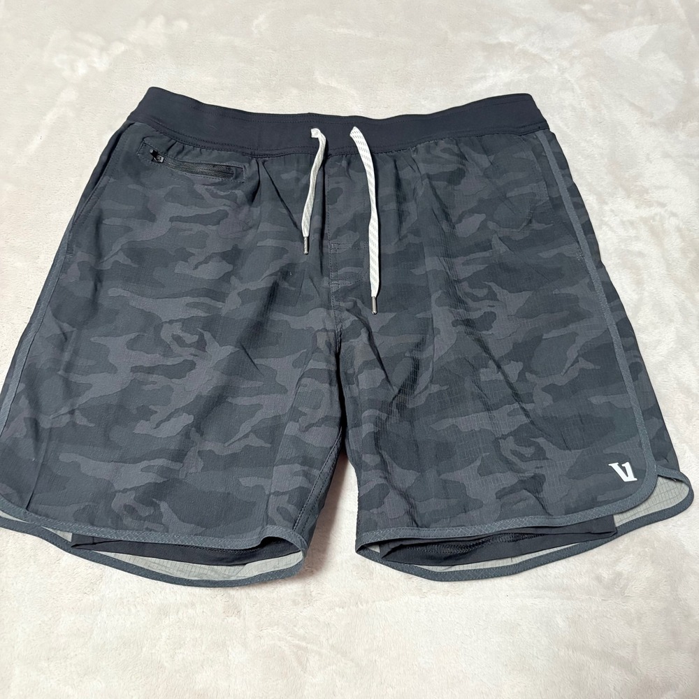 Vuori Stockton Camo Athletic Shorts Mens Black Large Lined Activewear